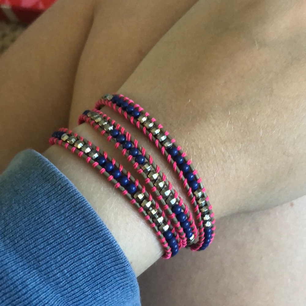 stella and dot wanderlust triple wrap pink